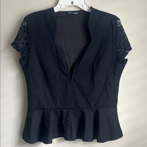 SHEIN black peplum top featuring a V-neckline and lace cap sleeves size XL 12